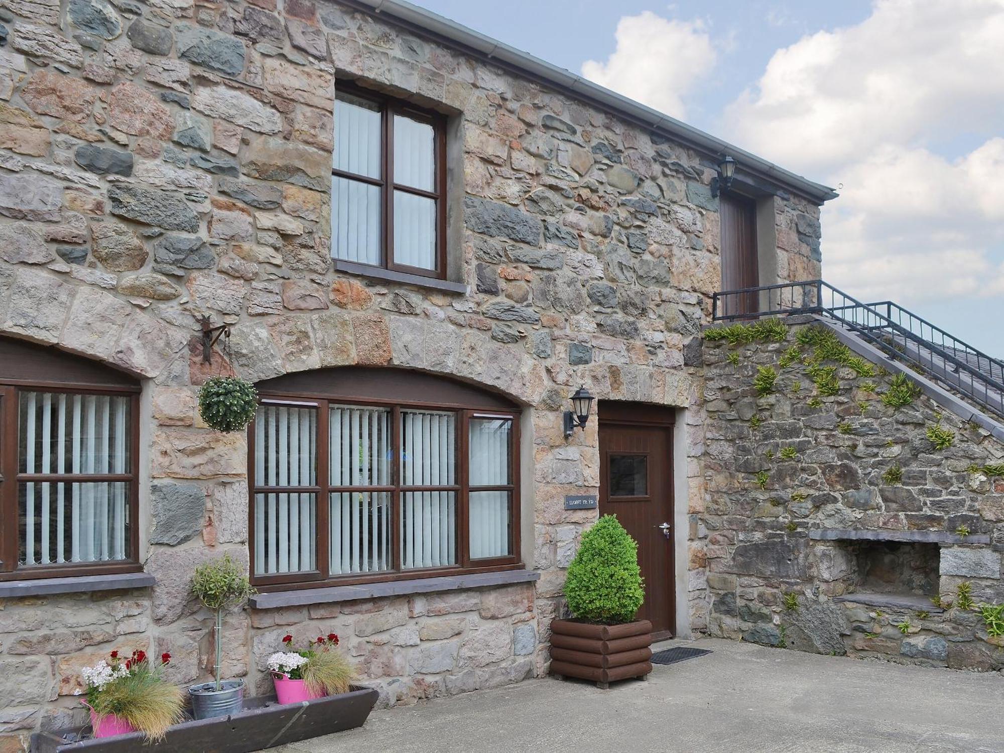 Llofft Yr Yd - 16984 Vila Brynsiencyn Exterior foto